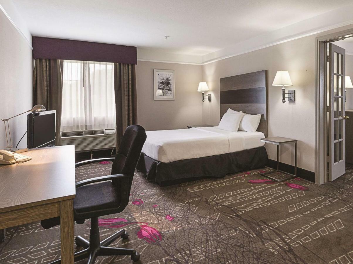 Kemah Edgewater Hotel, Surestay Collection By Best Western Seabrook Exterior photo
